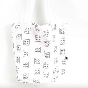 MAMA | TOTE